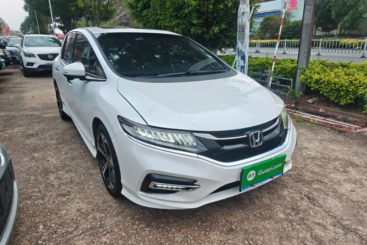 Used Honda Jade 2017 210 TURBO CVT Luxury Edition 5 Seats
