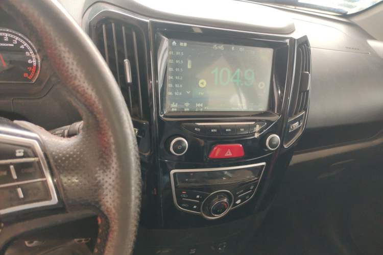 Used Great Wall M4 2014 1.5L Manual Luxury Model Audio And AC Panel