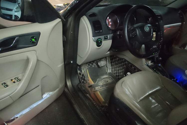 Used Skoda Yeti 2013 1.8T DSG Prestige Edition Driver Seat