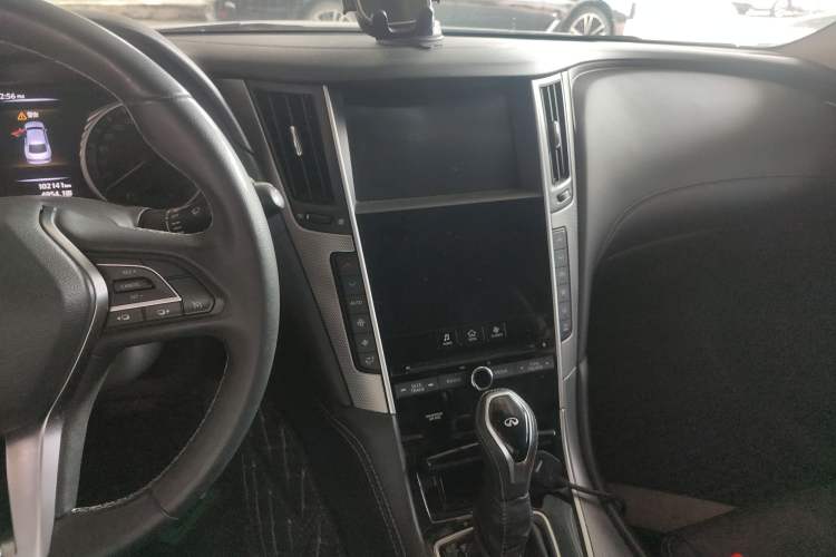 Used Infiniti Q50L 2018 2.0T Enjoyment Edition China V standard
