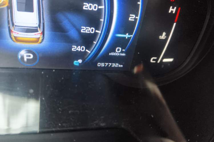 Used Geely Auto Emgrand X7 Sport 2020 1.8TD DCT Two-Wheel Drive Smart Connect 4G-Enabled Version
