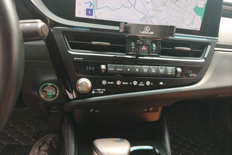 Used Lexus ES 2022 200 Excellence Edition Audio And AC Panel