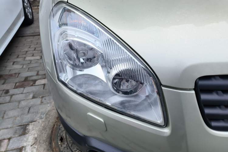 Used Nissan Qashqai 2010 20XFOUR Dragon CVT 4WD Right Front Headlight