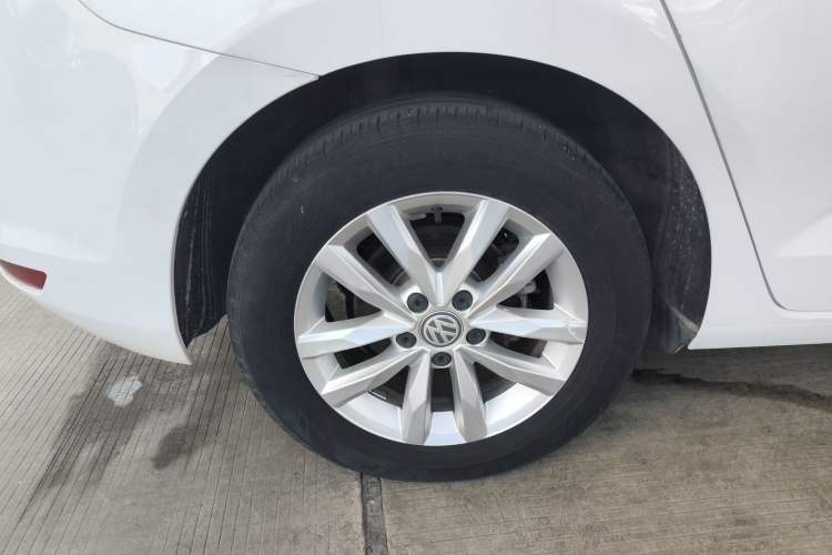 Used Volkswagen Touran 2018 Volkswagen Touran L 280TSI DSG Comfort Edition 7 Seats China VI Standard