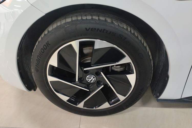 Used Volkswagen ID.3 2023 Upgraded Model Pure Intelligent Enjoyment Version Left Front Wheel Hub