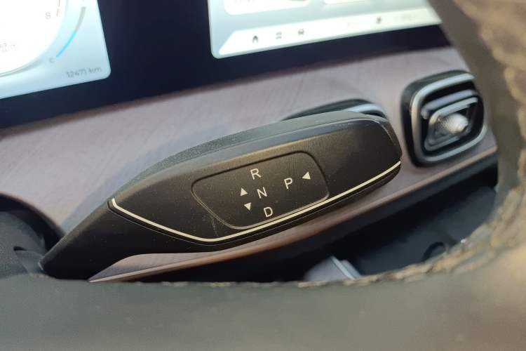 Used Chery Tiggo 9 2025 2.0T Automatic Two-Wheel Drive Luxury Edition 5 Seats