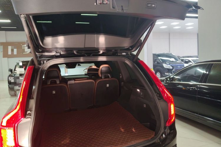 Used Volvo XC90 2021 B5 SmartDrive Luxury Edition 5-seater
