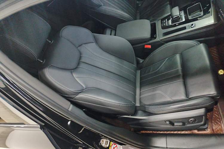 Used Audi Q5L 2023 40T Luxury Dynamic Model