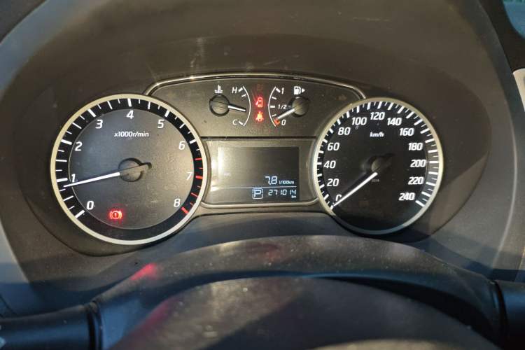 Used Nissan Sylphy 2018 1.6XV CVT Deluxe Edition Instrument Cluster