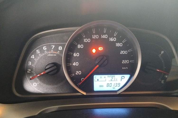 Used Toyota RAV4 2015 2.0L CVT Two-Wheel Drive Fashion Edition Instrument Cluster