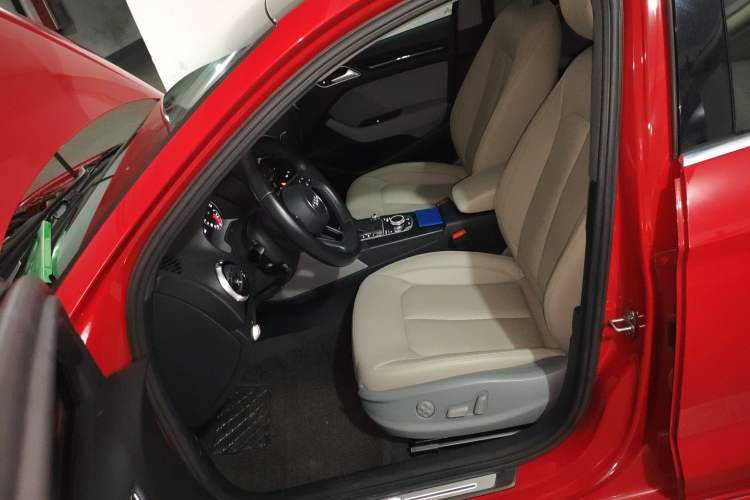 Used Audi A3 2020 Limousine 35 TFSI Fashion Edition China VI Emission Standard Left Front Seat