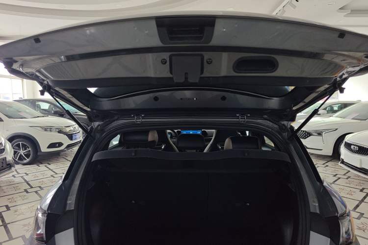 Used BYD Dolphin 2023 420 km Fashion Edition Trunk