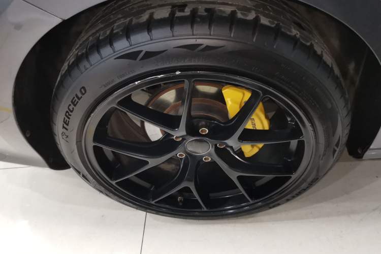 Used GAC Trumpchi EMPOW 2021 270T DCT J16 Version Right Rear Wheel Hub