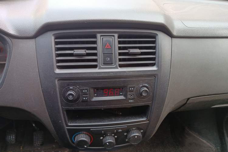 Used Wuling Rongguang S 2021 1.2L Base Model 7-Seater LSI