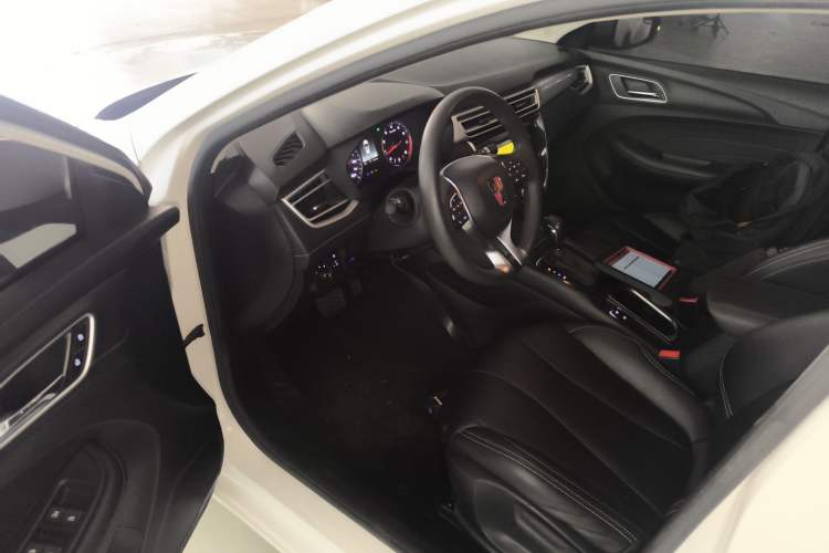 Used Roewe i5 2020 1.5L Automatic 4G Connected Linghao Edition