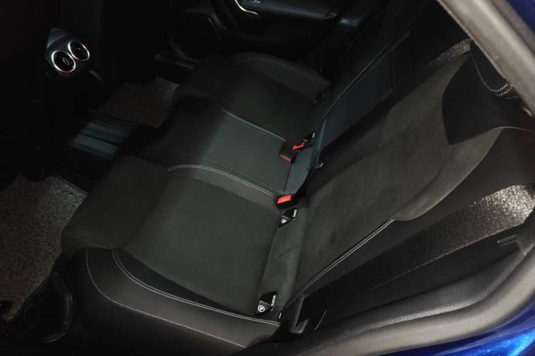 Used Mercedes-Benz A-Class 2020 Restyled A 200 L Sport Sedan Fashion Version
