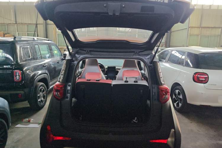 Used Chery QQ Little Ant 2024 Revised Version Youth Edition 251 km True Love Edition 25.05 kWh
