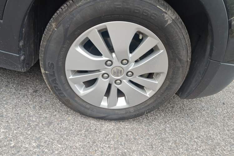 Used Suzuki S-Cross 2014 1.6L CVT Two-Wheel Drive Elite Version Right Front Wheel Hub