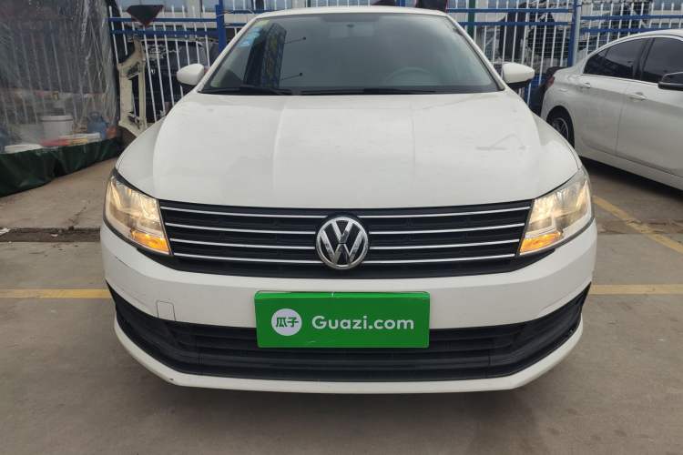 Used Volkswagen Lavida 2015 1.6L Automatic Fashion Edition