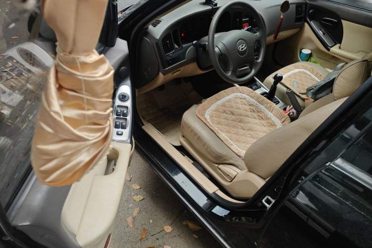 Used Hyundai Elantra 2011 1.6L Manual Comfort Version