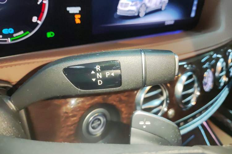 Used Mercedes-Benz S-Class 2019 S 320 L