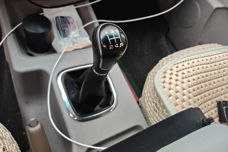 Used FORTHING Lingzhi 2018 M3 1.5L 7-Seater Standard Model
