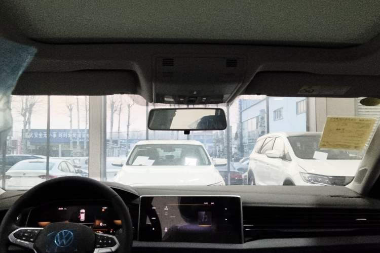 Used Volkswagen Sagitar 2025 300TSI DSG Flyover Edition Headliner