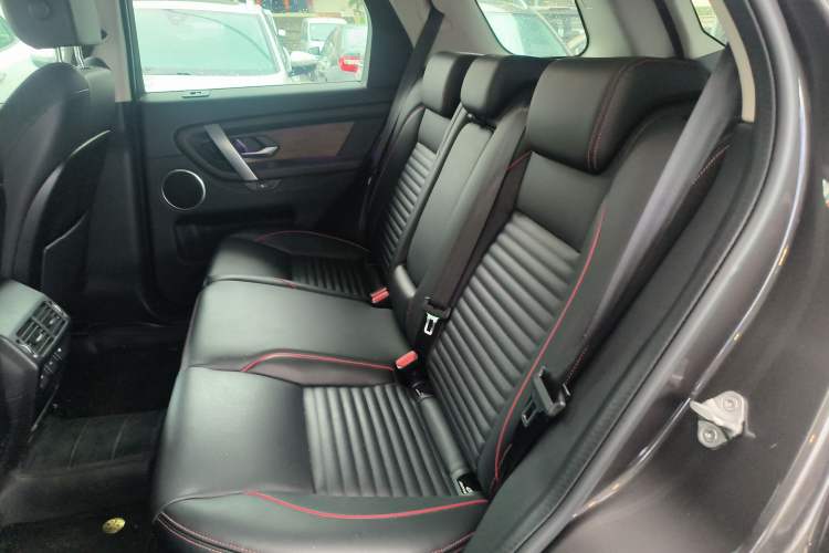 Used Land Rover Discovery Sport 2023 249 PS R-Dynamic S Performance Edition Left Rear Seat