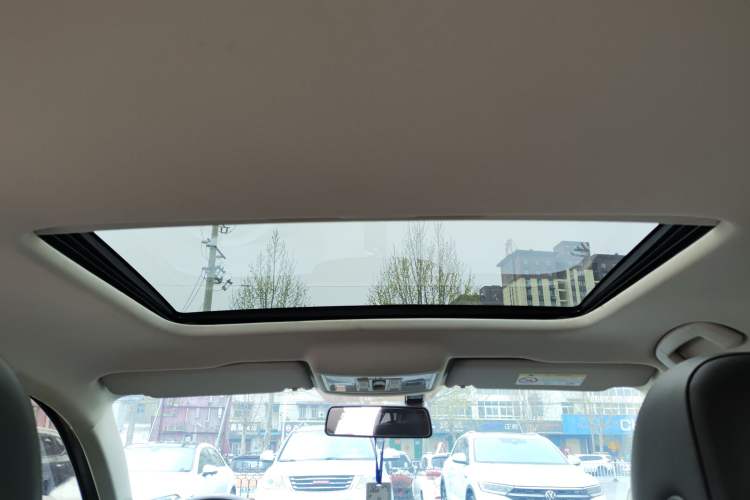 Used Volkswagen Lavida 2021 1.5L Automatic Comfort Edition Headliner