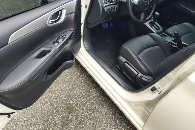 Used Nissan Sylphy 2022 Classic 1.6XE CVT Comfort Edition Driver Seat