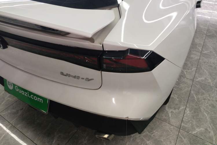 Used CHANGAN UNI-V 2023 1.5T Prestige Model Right Rear Taillight