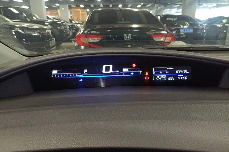 Used Honda Jade 2017 1.8L automatic Comfort version 5 seats