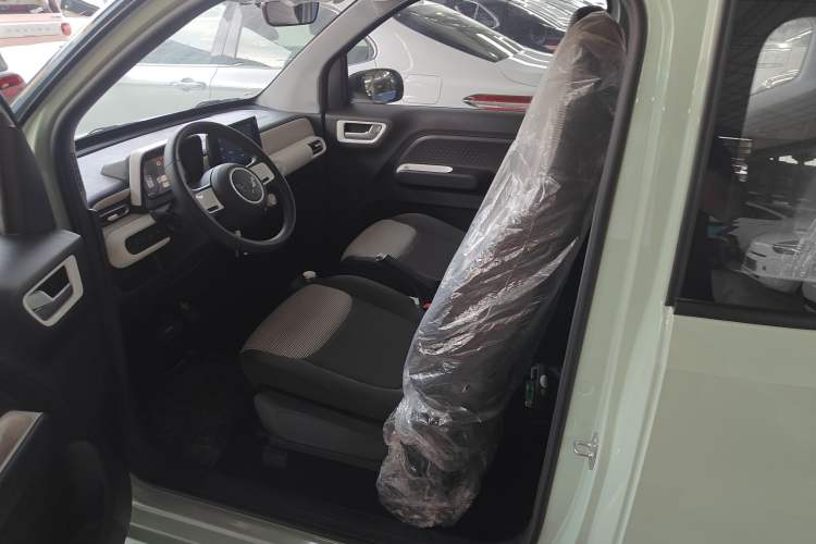 Used Wuling Hongguang MINIEV 2024 3rd Generation 170 km

