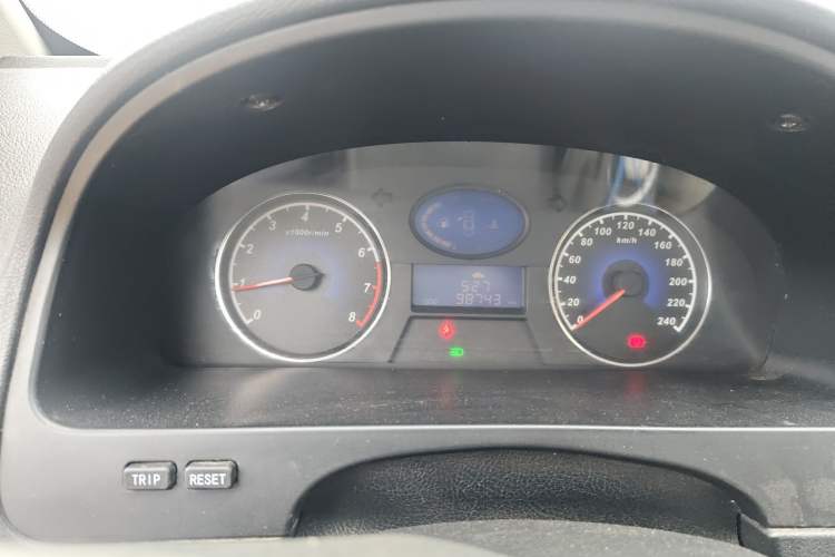 Used Geely Auto Classic Emgrand 2013 Sedan 1.5L Manual Entry-Level Model