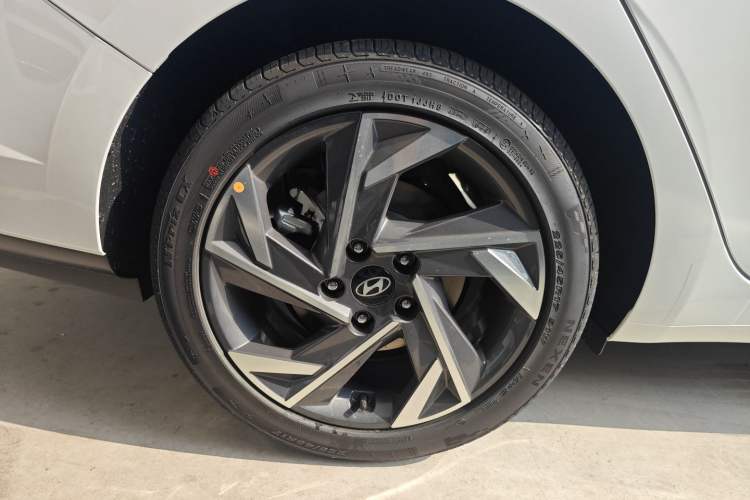 Used Hyundai Elantra 2023 1.5L CVT GLX Elite Edition