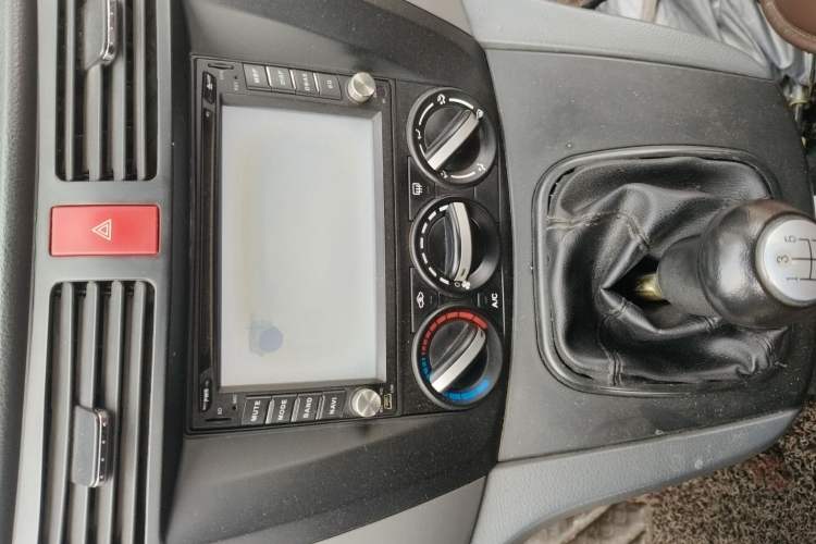 Used FORTHING Joyear 2011 1.5L Manual Luxury Edition
