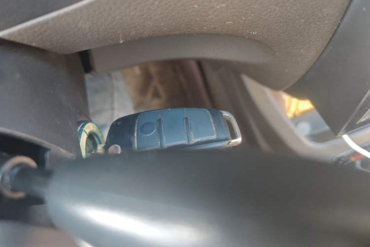 Used Wuling Rongguang V 2016 1.5L Standard Version
