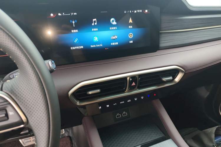 Used JETOUR X90 PLUS 2024 1.6TD DCT Villa 7-Seater
