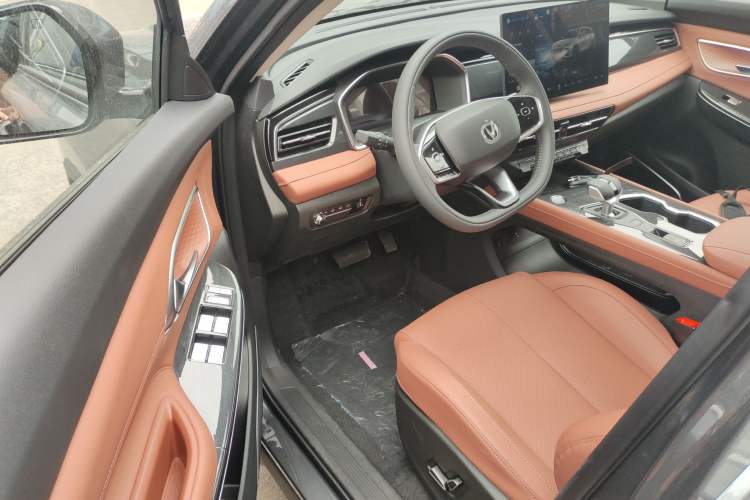 Used Changan CS75 2026 Model PRO 1.5T DCT Prestige 7-Seater