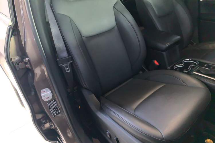 Used Jeep Commander 2018 2.0T Four-Wheel Drive Prestige Edition China V
