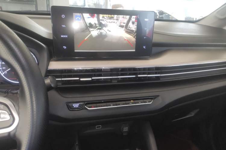 Used Geely Auto Vision X3 2021 PRO 1.5L CVT Deluxe Model
