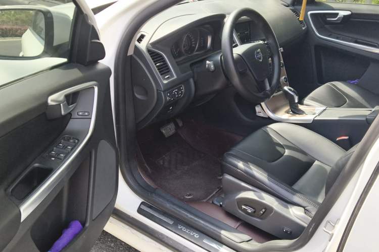 Used Volvo XC60 2015 T5 Smart Edition Driver Seat