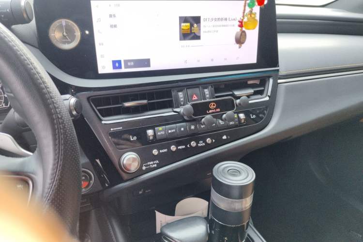 Used Lexus ES 2021 300h Excellence Edition