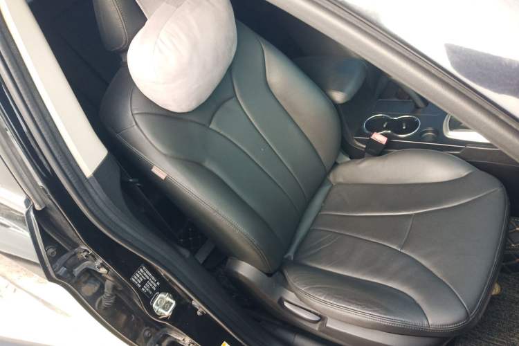 Used GAC Trumpchi GS5 2012 2.0L Manual Two-Wheel Drive Elite Edition
