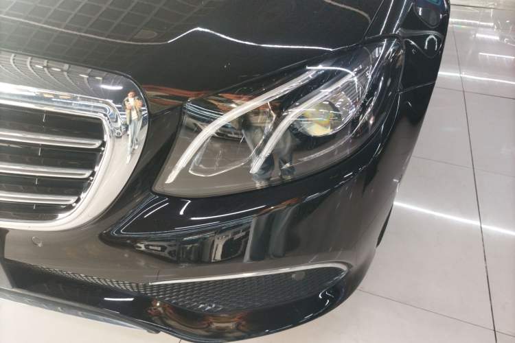Used Mercedes-Benz E-Class 2020 E 260 L
