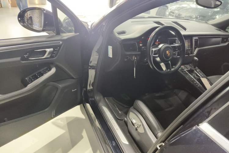 Used Porsche Macan 2014 Macan 2.0T
