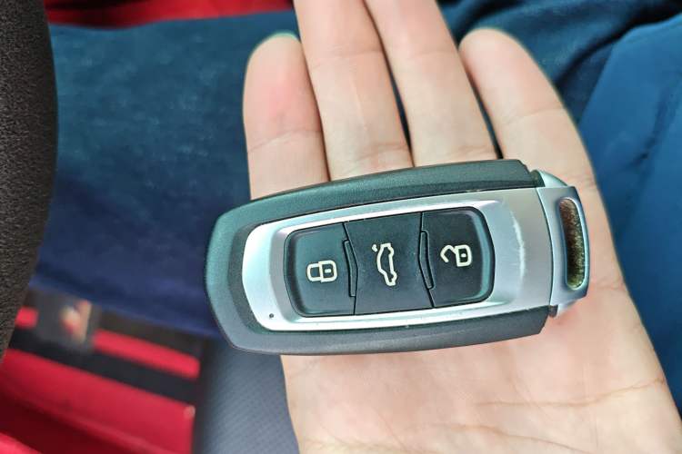 Used Geely Auto Emgrand GT 2015 2.4L Comfort Model Vehicle Key