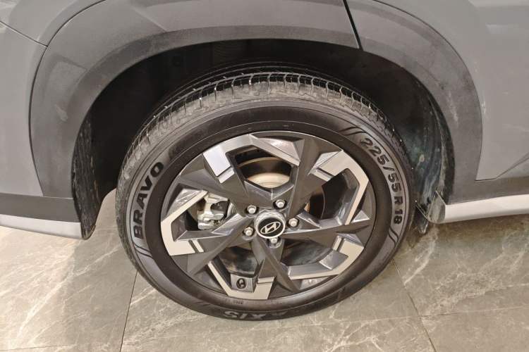 Used Hyundai ix35 2023 Musso 2.0L Deluxe Edition DLX
