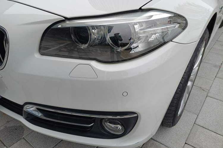 Used BMW 5 Series 2014 525Li Luxury Design Package
