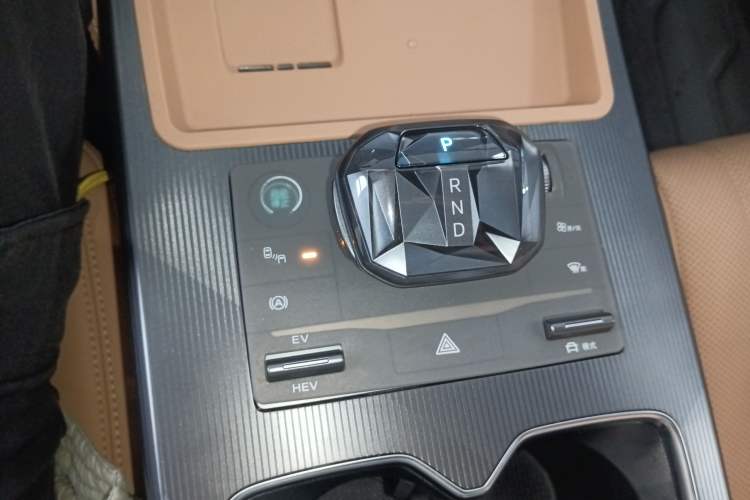 Used BYD Song L DM-i 2024 112 km Beyond Edition